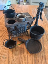 Vintage queen stove miniature - queen,