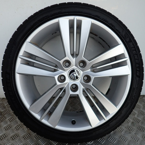 Skoda octavia mk3 silver - skoda,