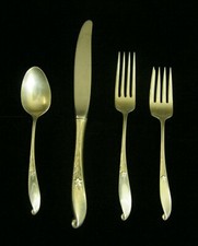 38-pc Wallace Rare Pattern