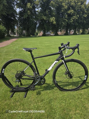 Cube attain race road bike - race,