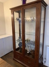 Italian Walnut and Glass Freestanding Display Cabinet. Excellent Condition. 