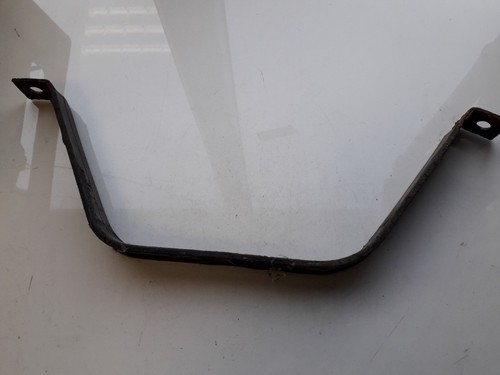 Retaining strap tank straps - ,