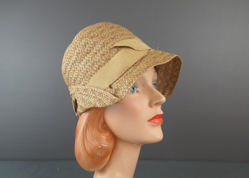 Vintage 1920s straw - cloche, hat