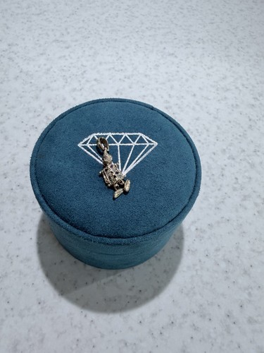 9ct yellow gold clown - yellow,