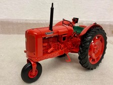 1/16 scale UH 2885 Nuffield