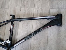 GIANT REVEL 16" MOUNTAIN BIKE FRAME Shimano Front Mech 26" Mtb Wheel Size z507