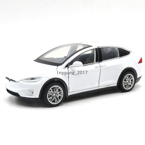 Tesla model 90d - 1:32, x