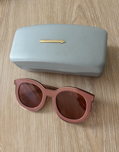 Karen walker super - karen, spaceship