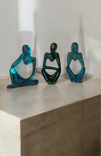 Aqua green figures with - 3,