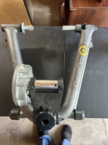 Cycleops saris fluid2 folding - cycleops,