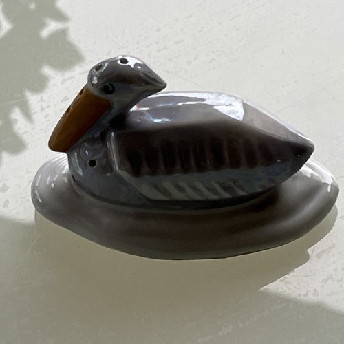 Salt shaker saleron - shaker,,