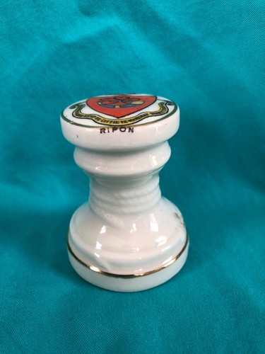 Crested china capstan - crested,