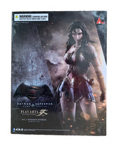 Play Arts Kai Batman Vs