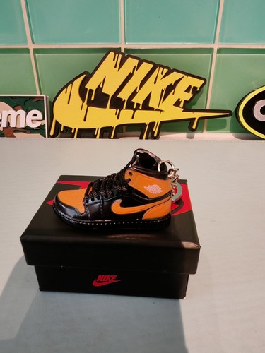 Mini nike keyring - mini,