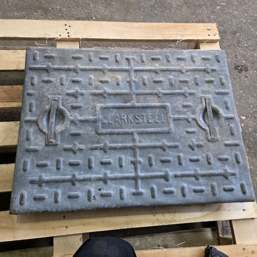 Galvanised manhole cover 622mm - galvanised,