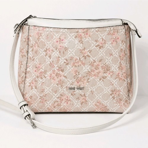 Nine west floral monogram - nine,