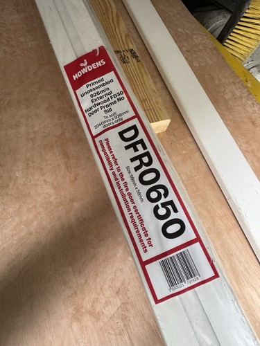 Howdens primed hardwood fd30 - howdens,