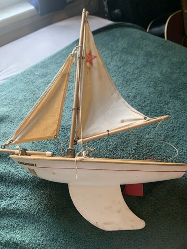 Vintage 1950s sailboat - vintage, star