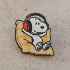 Snoopy Pin Badge Brooch Metal