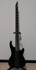 Headless Bass Excellent
