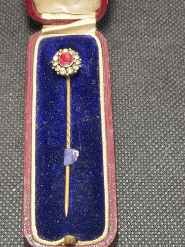 Antique gilt metal stickpin - gilt,