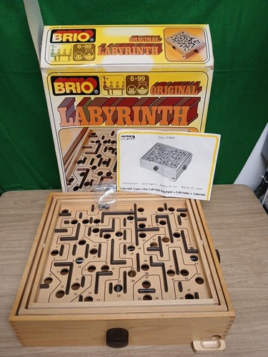 Vintage wooden labyrinth - labyrinth, by
