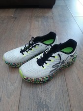 Sketchers Go Run Razor 5