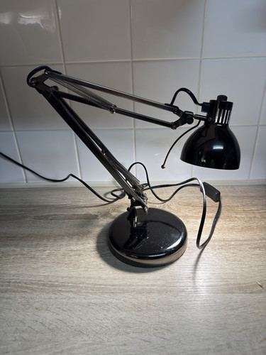 Sainsbury angled desk - tu,