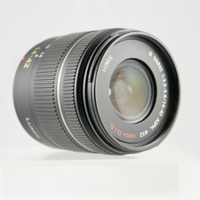 Panasonic Lumix G Vario 14-42mm F/3.5-5.6 Asph. Mega O.I.S.