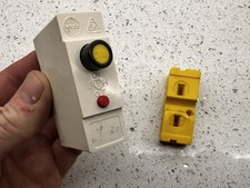 Old Style WYLEX 3871 TypeB 15A MCB Fuse Push Button Switch Plug-in With Carrier