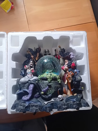 Snowglobe disney villains - snowglobe,