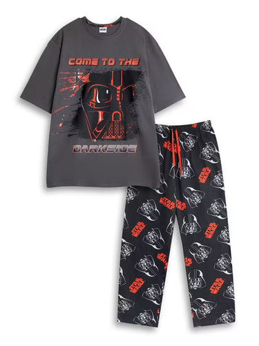 Officially licensed star wars - licensed,