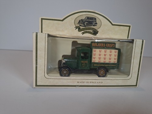 Walkers crisps vintage model - walkers,