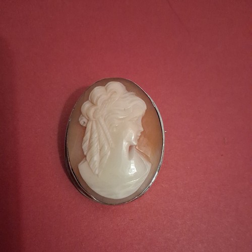 Vintage cameo pendant - cameo, pendant/brooch