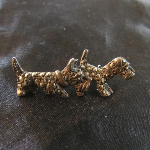 Delightful vintage quality - delightful,