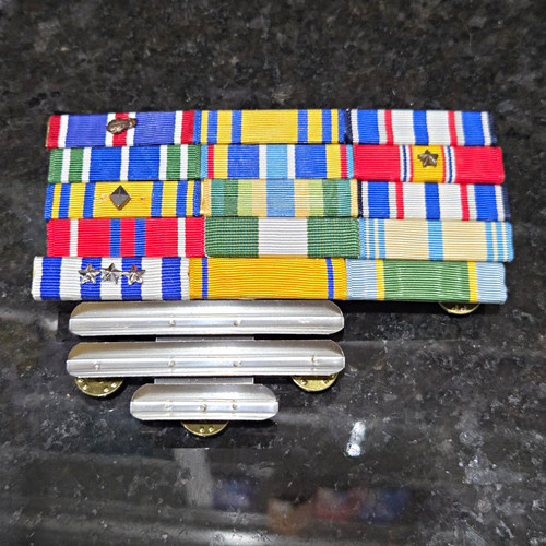 Military service ribbon rack - military,