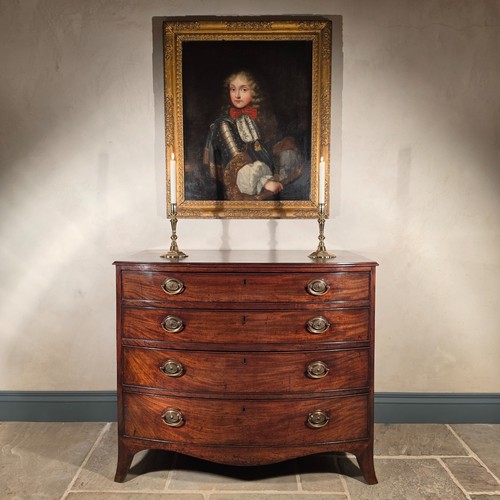 Georgian bow front chest - , of