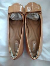 Ladies Court Shoes Size 7 with low heel.  Only worn 3 times.  Dusky pink/beige