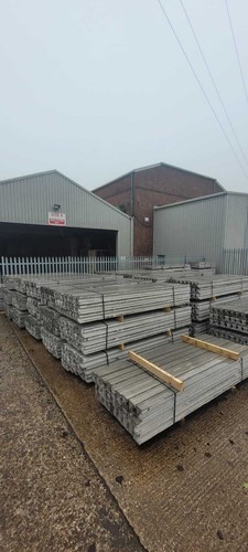 Concrete fence posts base - -,