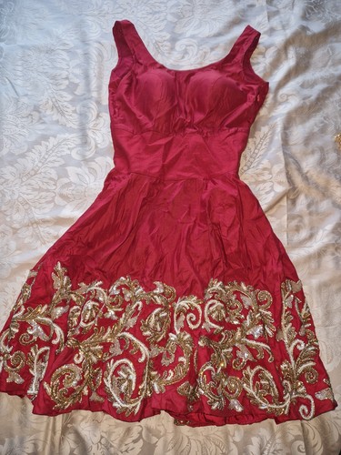 Mongas stunning red - mongas,