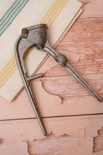 Vintage Metal Garlic Press |