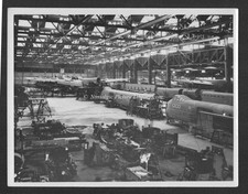 ORIGINAL PHOTOGRAPH  STIRLING BOMBER CONSTRUCTION AT SHORTS FACTORY