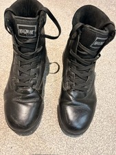 Magnum classic Boot Size 9