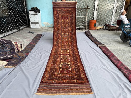 Fine handmade afghan - fine, runner