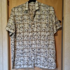 Ladies Cream Short Sleeved