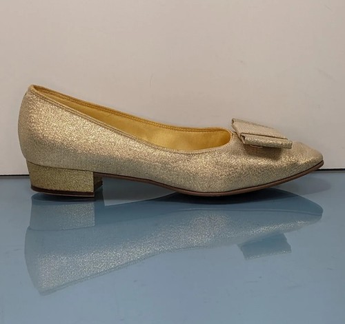 True vintage 1950s womens b - true,