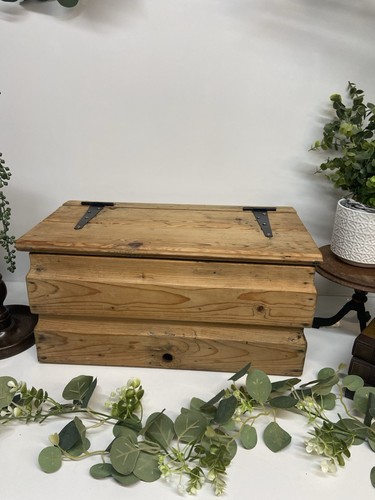 Rustic vintage farmhouse - rustic,