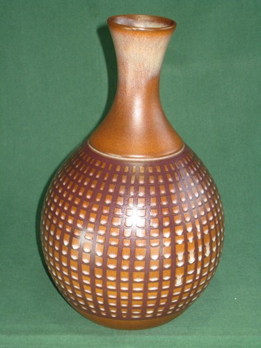 Iden pottery large vase - large, vase.