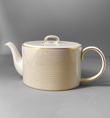 Boxed wedgwood gio - boxed,