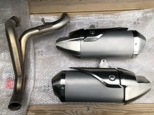 Triumph Tiger/Speed Triple 1050 Pair Of Silencers And Exhaust Pipe OE 2207352 